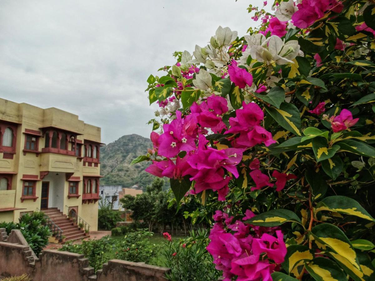 Adhbhut Hotel Jaipur Eksteriør billede