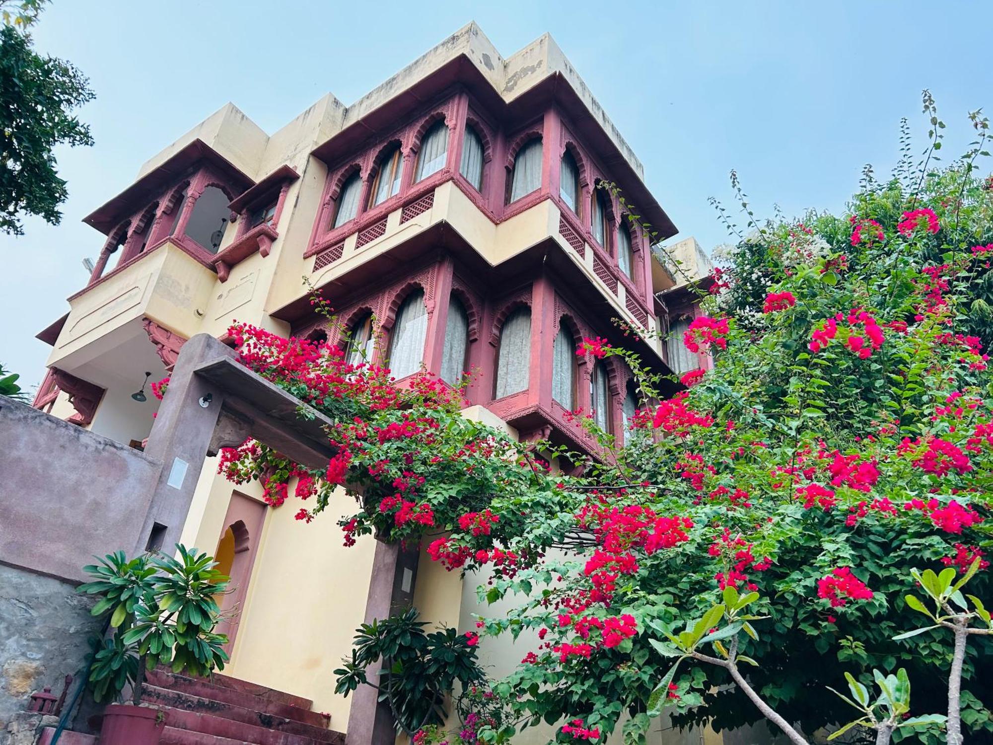 Adhbhut Hotel Jaipur Eksteriør billede