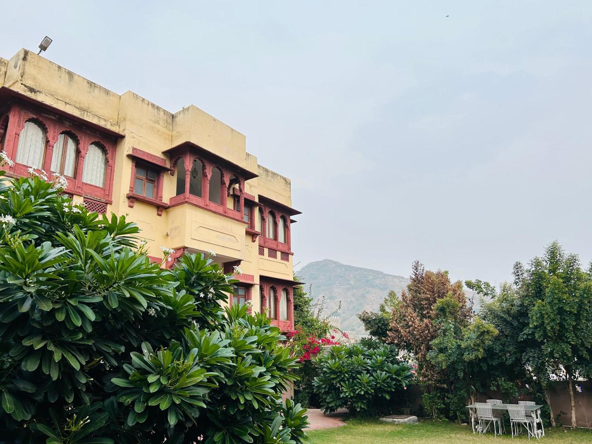 Adhbhut Hotel Jaipur Eksteriør billede