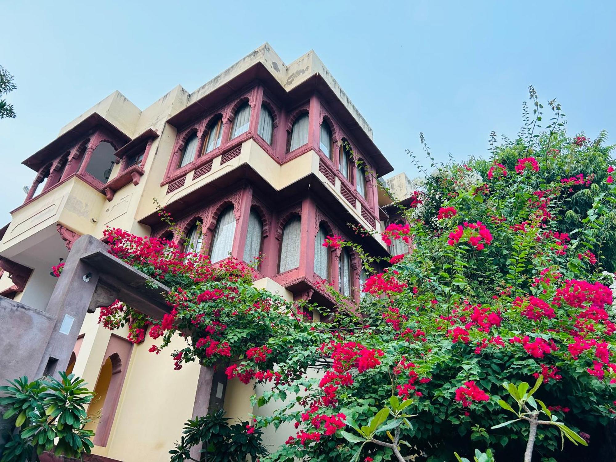 Adhbhut Hotel Jaipur Eksteriør billede