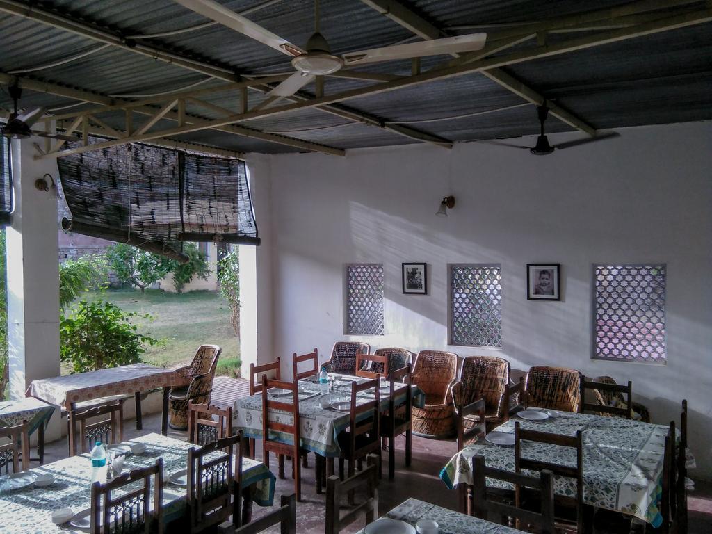Adhbhut Hotel Jaipur Eksteriør billede