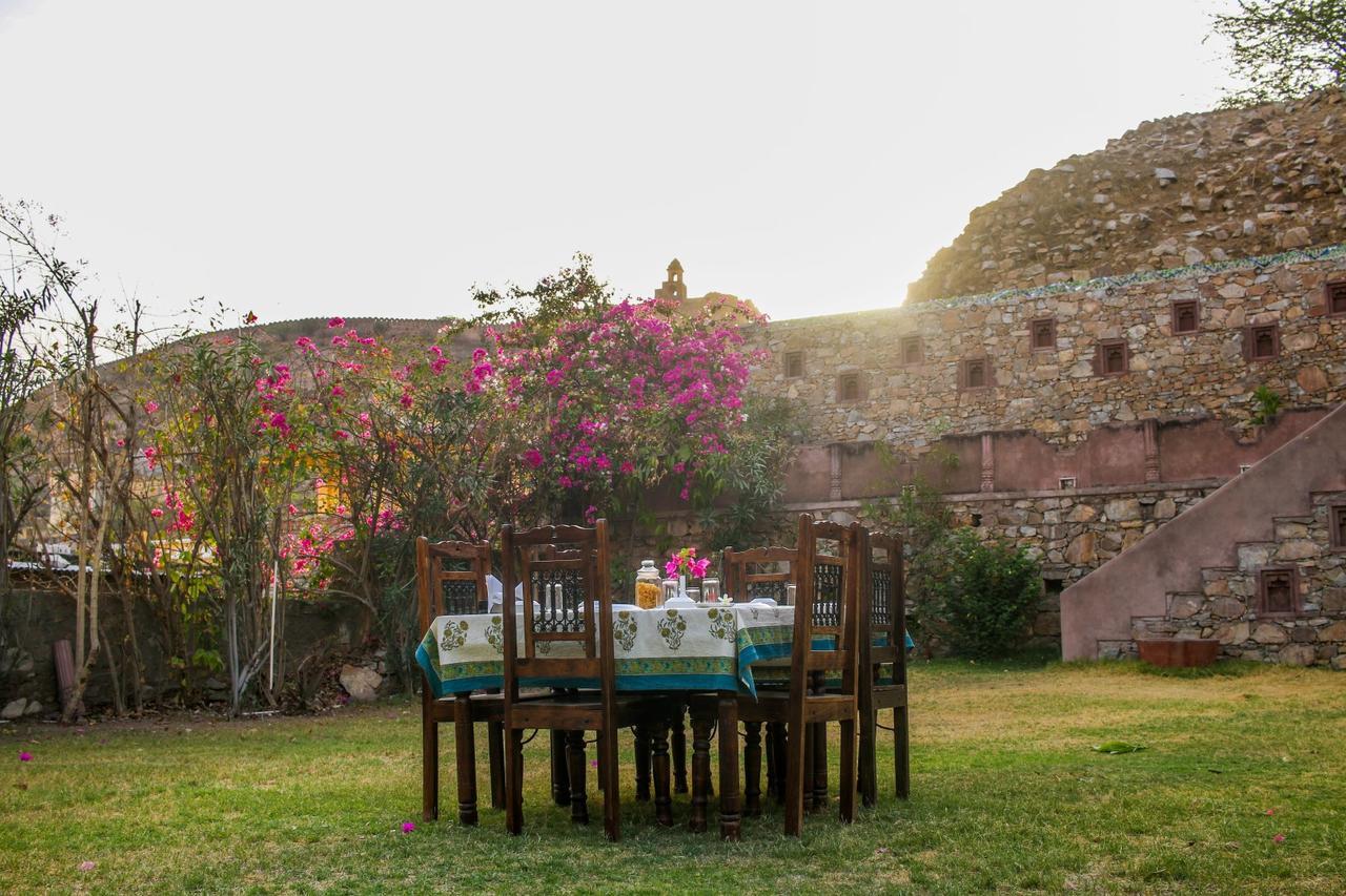 Adhbhut Hotel Jaipur Eksteriør billede