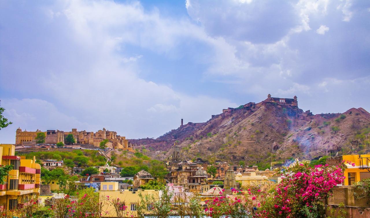 Adhbhut Hotel Jaipur Eksteriør billede